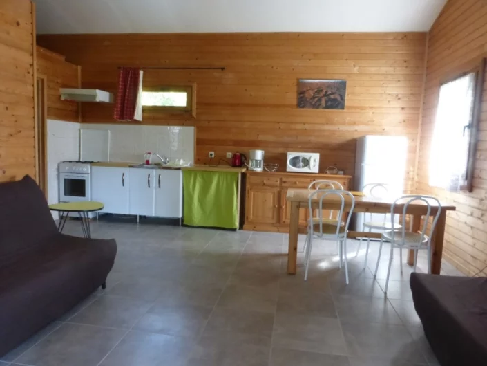 location de gîtes avec piscine en Ardèche méridionale